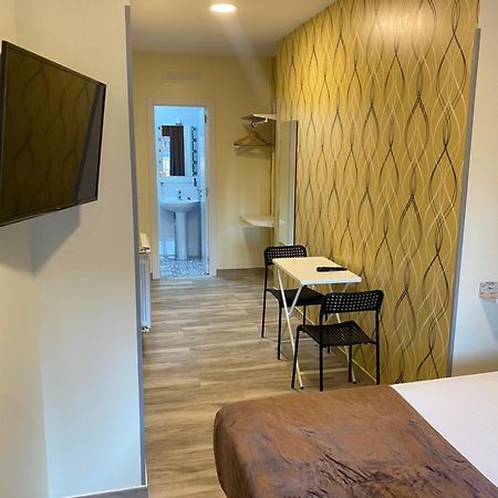 Hostal Oliver Madrid Eksteriør bilde