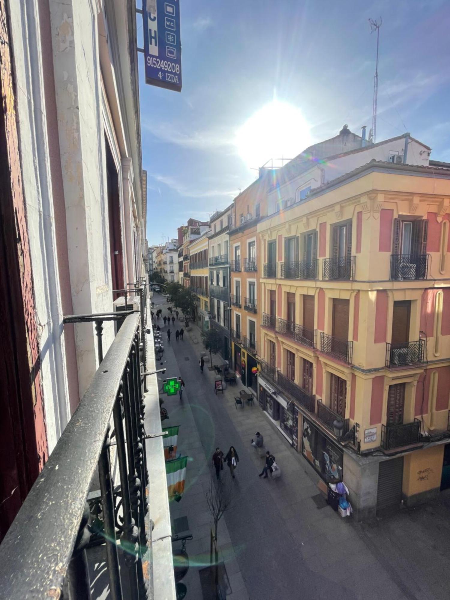 Hostal Oliver Madrid Eksteriør bilde