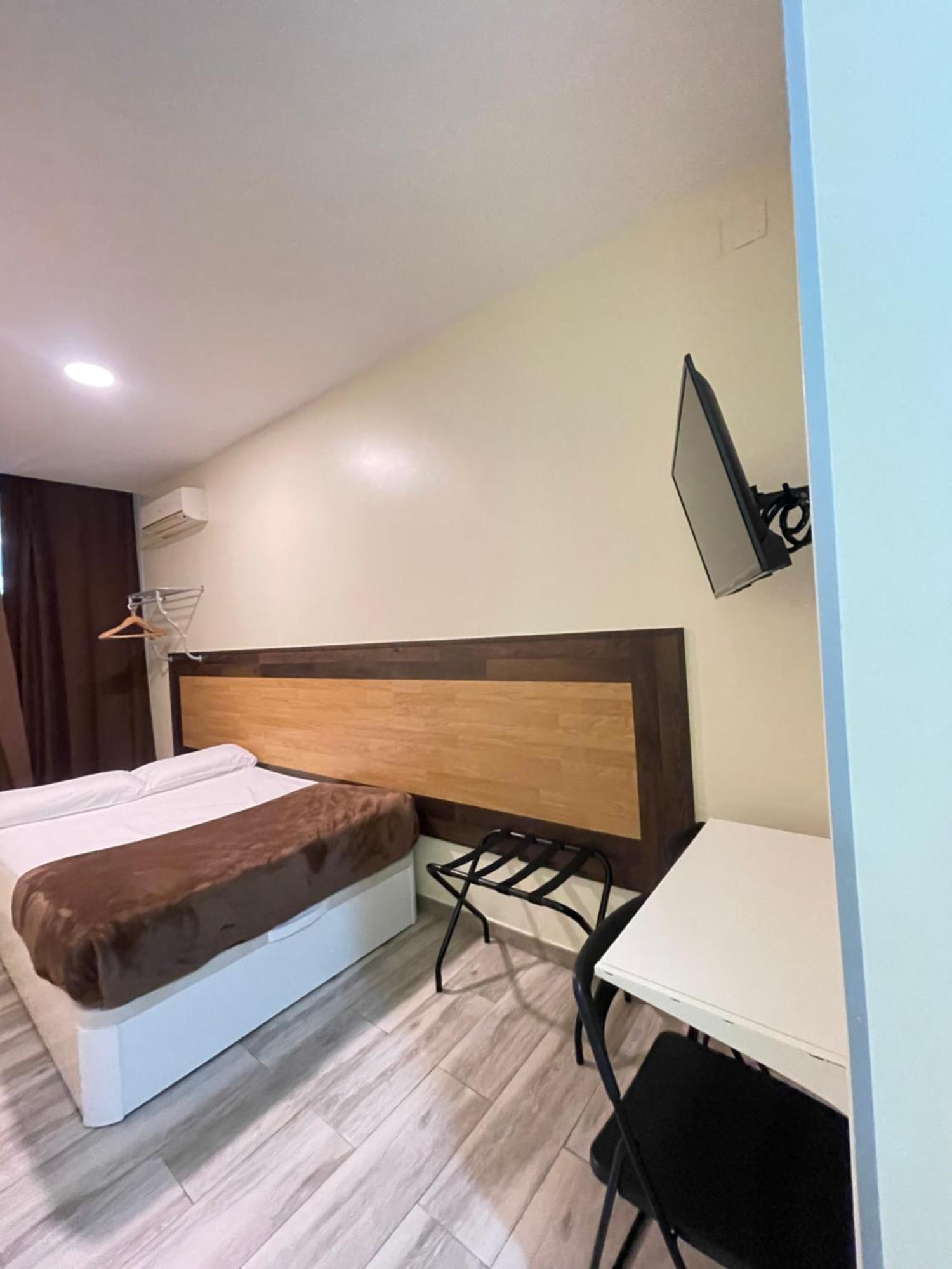 Hostal Oliver Madrid Eksteriør bilde