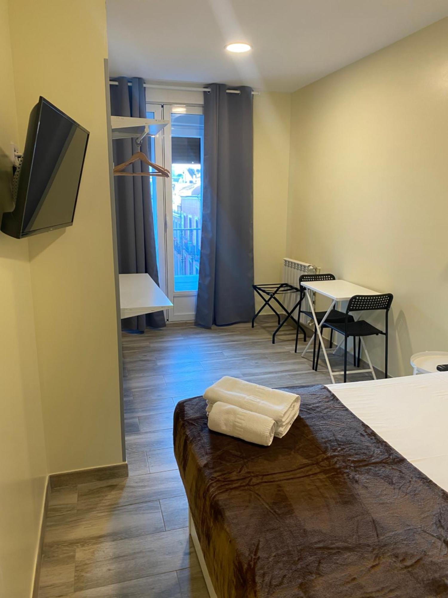 Hostal Oliver Madrid Eksteriør bilde