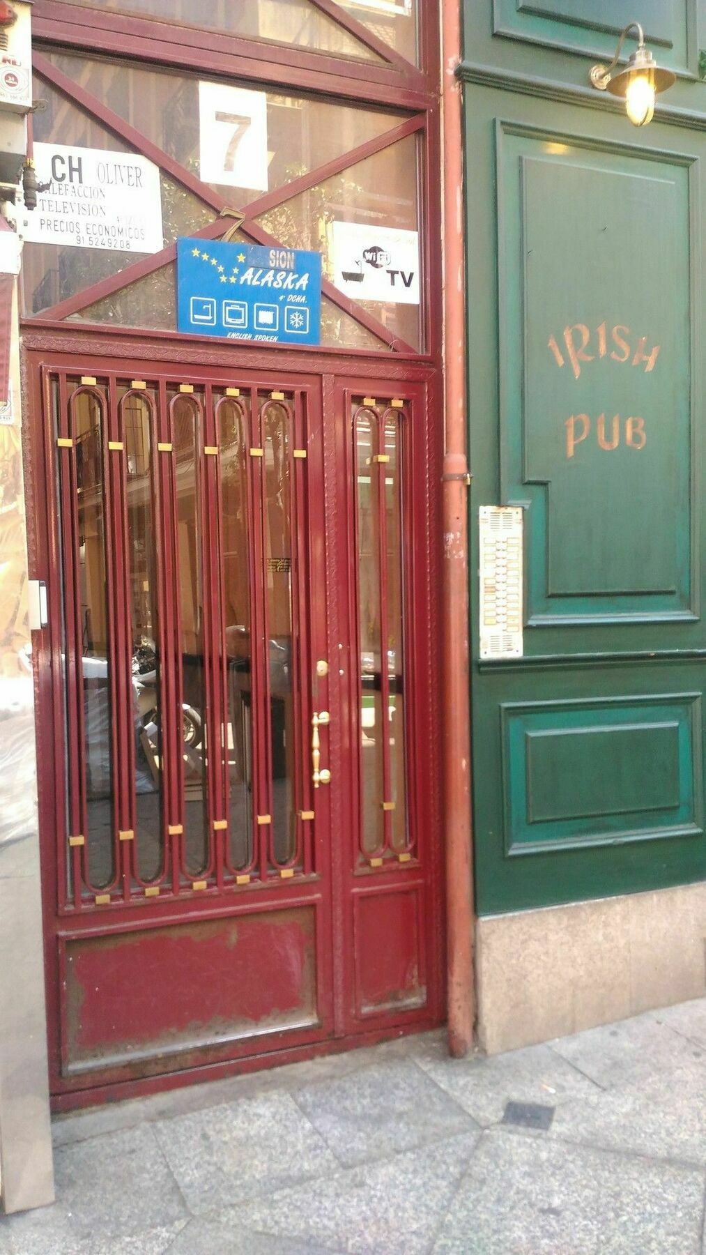 Hostal Oliver Madrid Eksteriør bilde